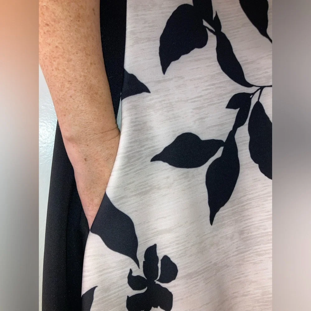 DKNY Floral Fit and Flare size 2‎ - Picture 5 of 8